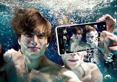 Sony lanza smartphone que graba y toma fotos bajo el agua