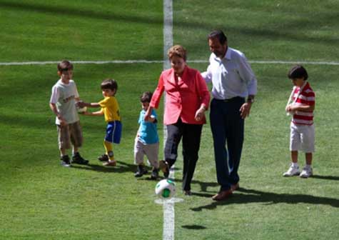 Inauguran estadio de Recife