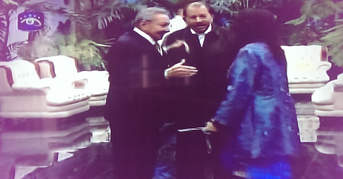 Daniel y Rosario llegan al Palacio de la Revolución