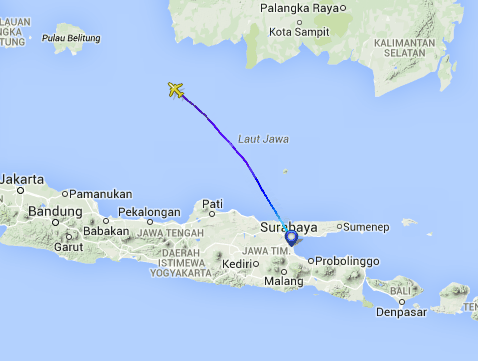 Avión de AirAsia desaparece con 162 personas