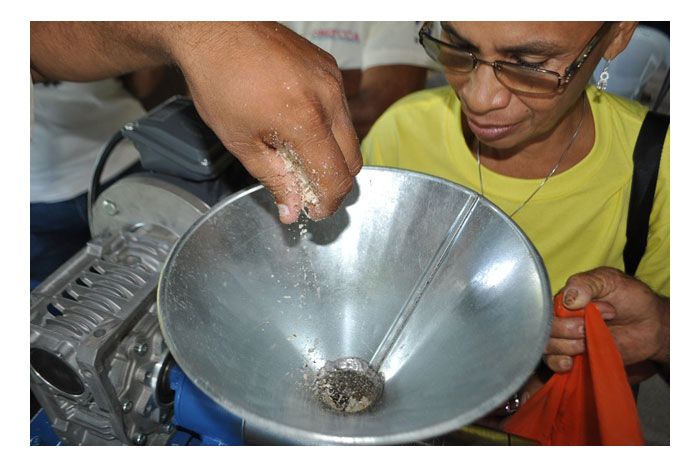 Entra en operaciones planta extractora de aceite de coco en Laguna de Perlas