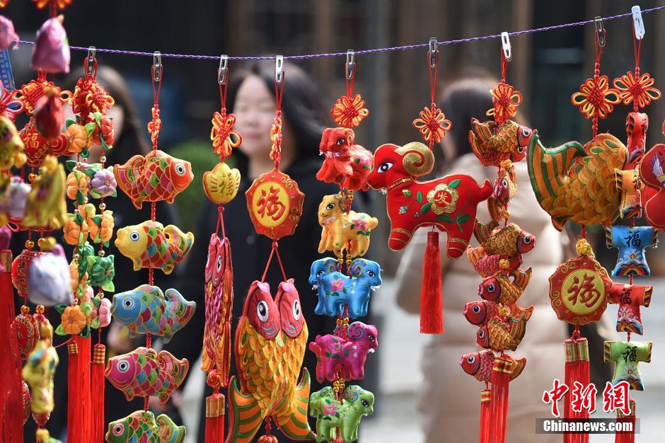 Millones de personas celebran el comienzo de un nuevo año lunar