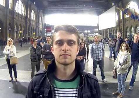 Samsung regala un Galaxy S4 al que logre mirarlo durante una hora