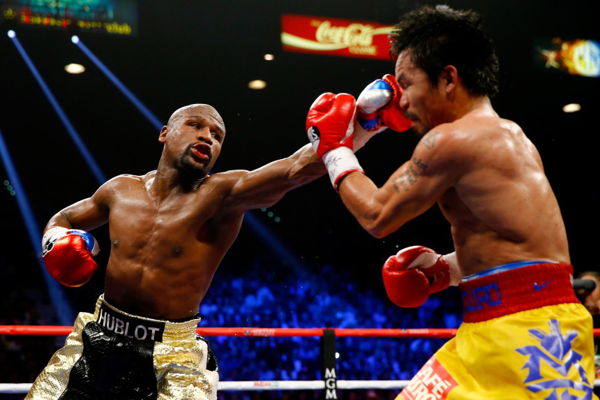 Mayweather derrota a Pacquiao por decisión unánime en la 'Pelea del Siglo'