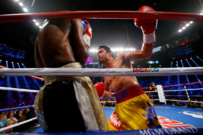 Mayweather derrota a Pacquiao por decisión unánime en la 'Pelea del Siglo'