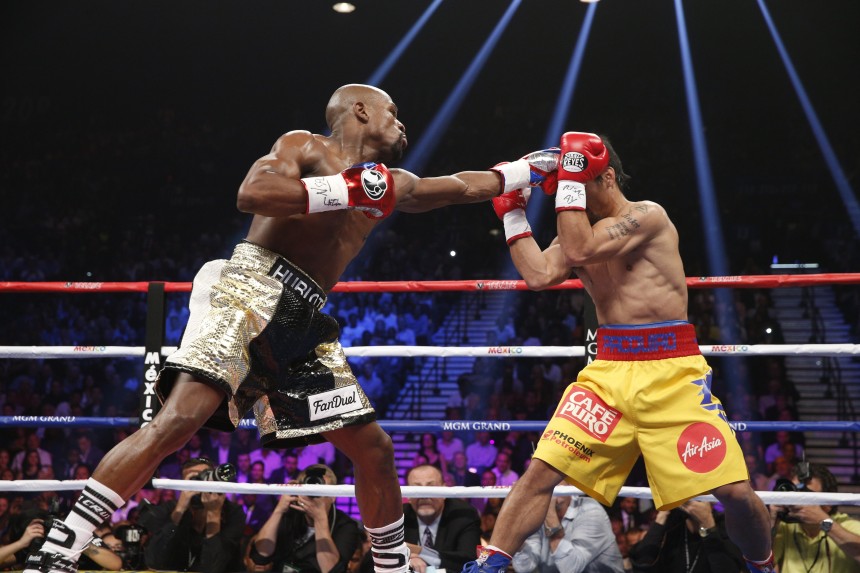 Mayweather derrota a Pacquiao por decisión unánime en la 'Pelea del Siglo'