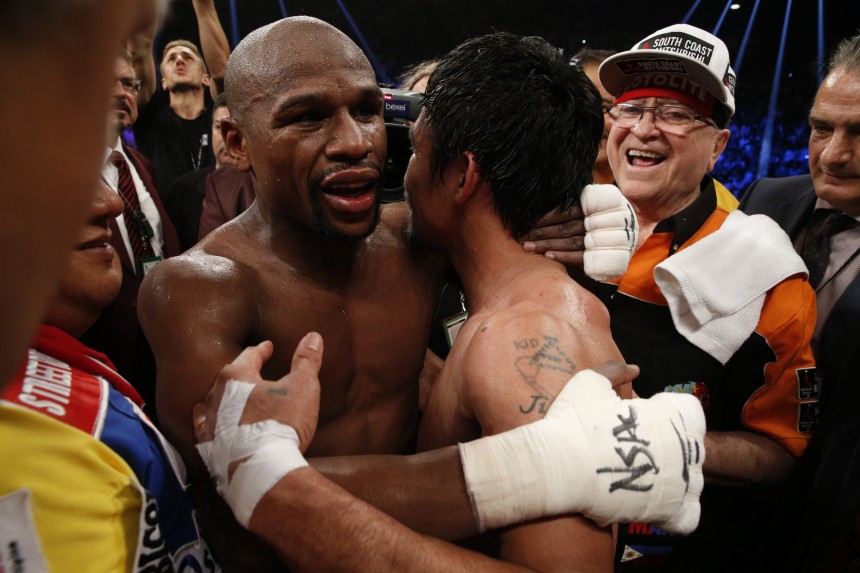 Mayweather derrota a Pacquiao por decisión unánime en la 'Pelea del Siglo'