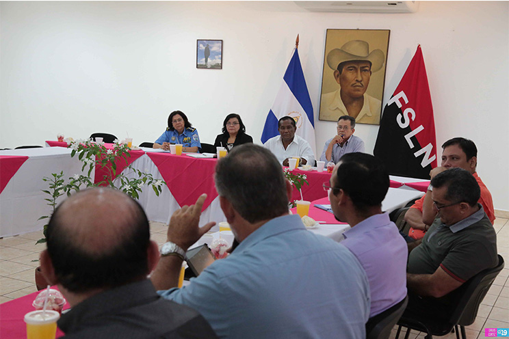 Productores de Palma Africana sostienen encuentro con Gabinete de Producción
