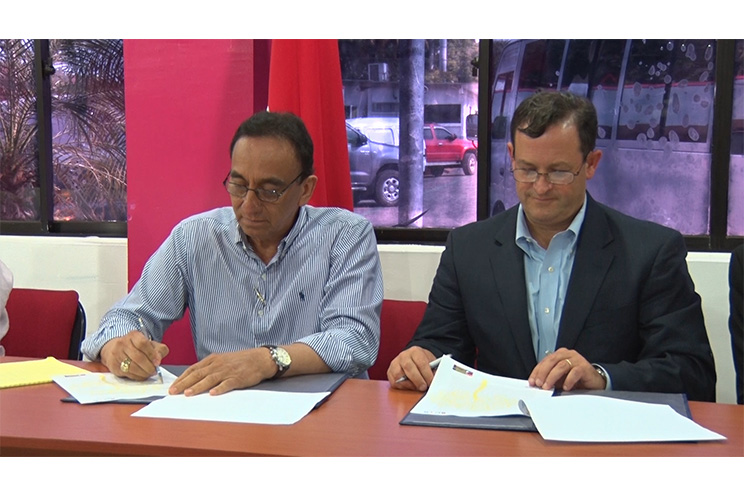 EPN firma importante convenio con Maersk Sealand