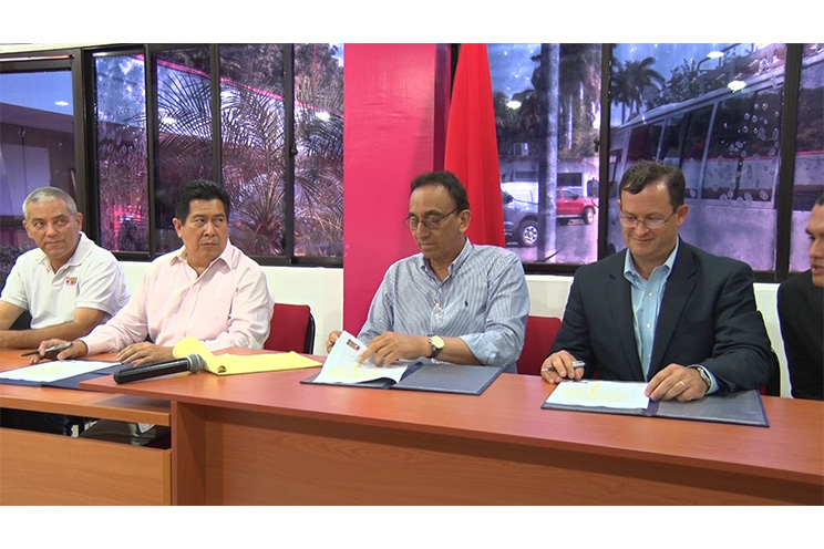 EPN firma importante convenio con Maersk Sealand