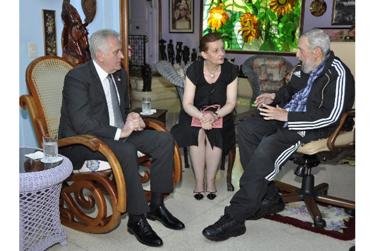 Fidel recibe al presidente de Serbia, Tomislav Nikolić