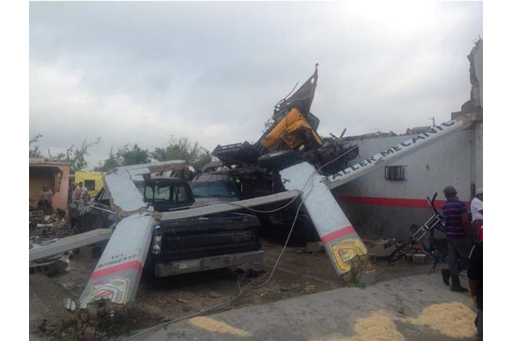 Violento tornado provoca víctimas y daños en México