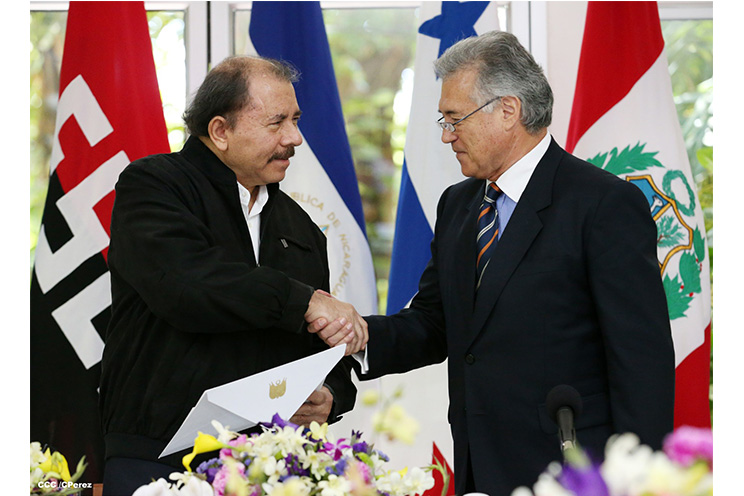 Presidente Daniel recibe cartas credenciales de embajadores de Ecuador, Honduras, Panamá y Perú