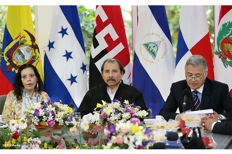 Presidente Daniel recibe cartas credenciales de embajadores de Ecuador, Honduras, Panamá y Perú