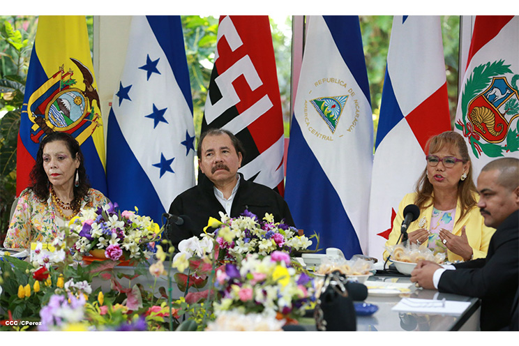 Presidente Daniel recibe cartas credenciales de embajadores de Ecuador, Honduras, Panamá y Perú
