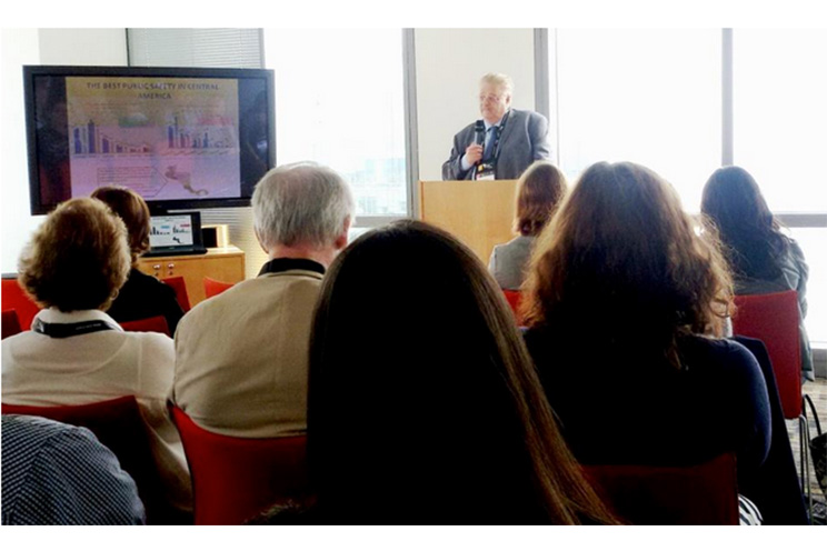 Ministro Paul Oquist promueve inversiones en Londres