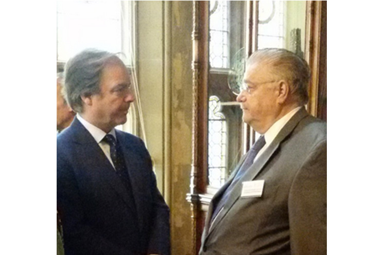 Ministro Paul Oquist promueve inversiones en Londres