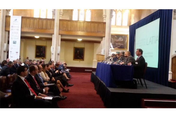 Ministro Paul Oquist promueve inversiones en Londres