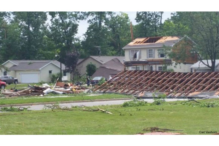 Tornados causan destrucción y heridos en EEUU