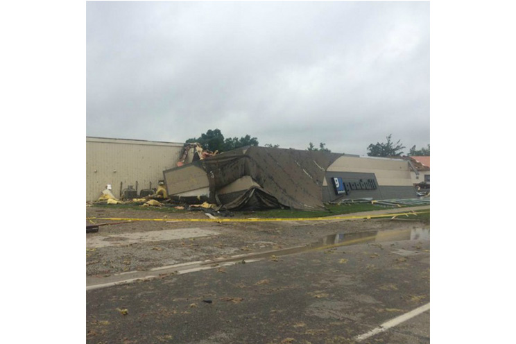 Tornados causan destrucción y heridos en EEUU