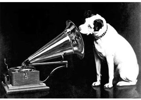 Del Tren al Canal y nunca más “La Voz del Amo”