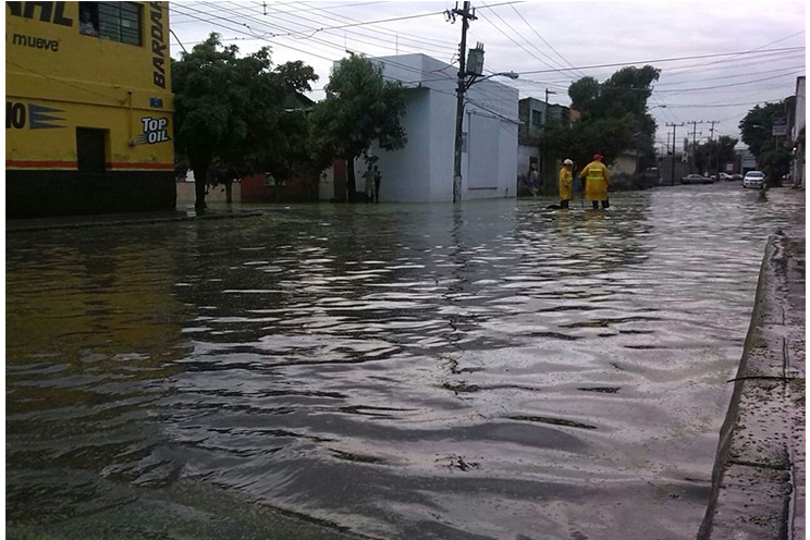 Lluvia deja más de 700 casas afectadas en México