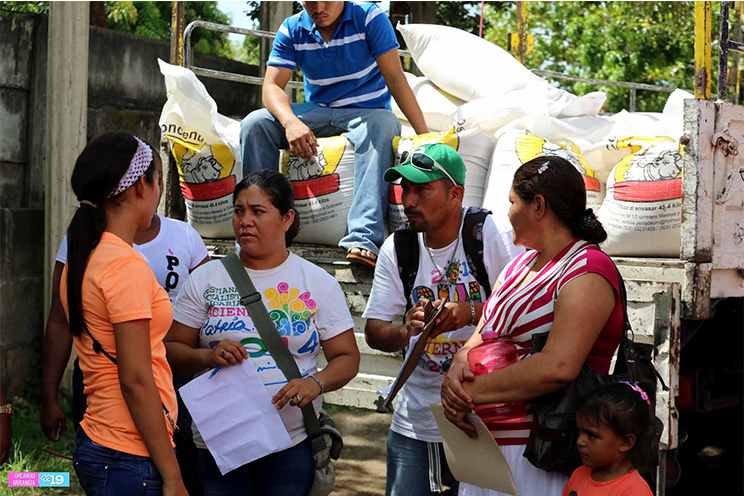 Familias empobrecidas se incorporan a actividades productivas gracias a programas de Gobierno