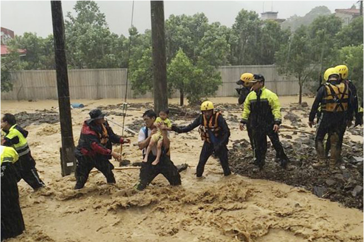 El tifón Soudelor avanza hacia China tras dejar cinco muertos en Taiwán