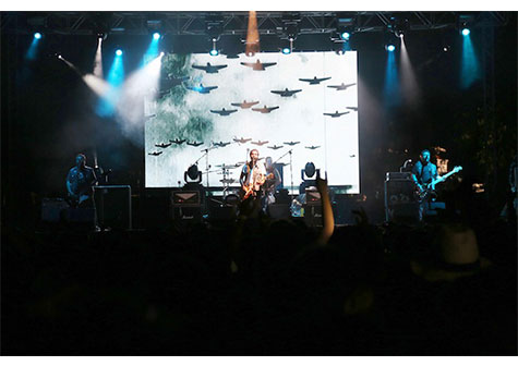 Espectacular lleno en concierto de Molotov