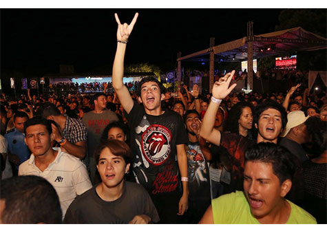 Espectacular lleno en concierto de Molotov