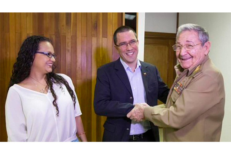 Raúl Castro y Jorge Arreaza sostienen fructífero encuentro en La Habana