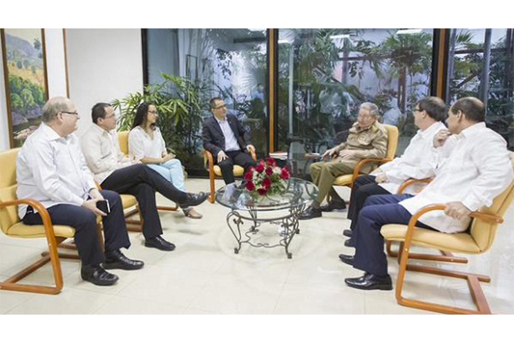 Raúl Castro y Jorge Arreaza sostienen fructífero encuentro en La Habana