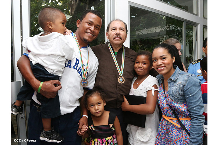 Daniel reconoce logros de la Selección Nacional de Beisbol Infantil Sub-12