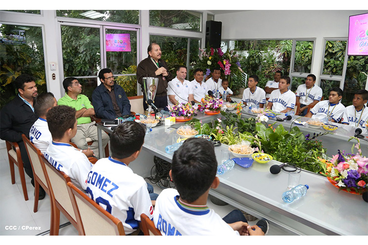 Daniel reconoce logros de la Selección Nacional de Beisbol Infantil Sub-12