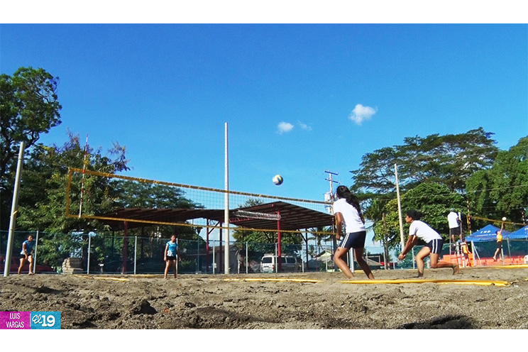Estudiantes de Secundaria buscan la victoria en Campeonato Nacional de Voleibol de Playa