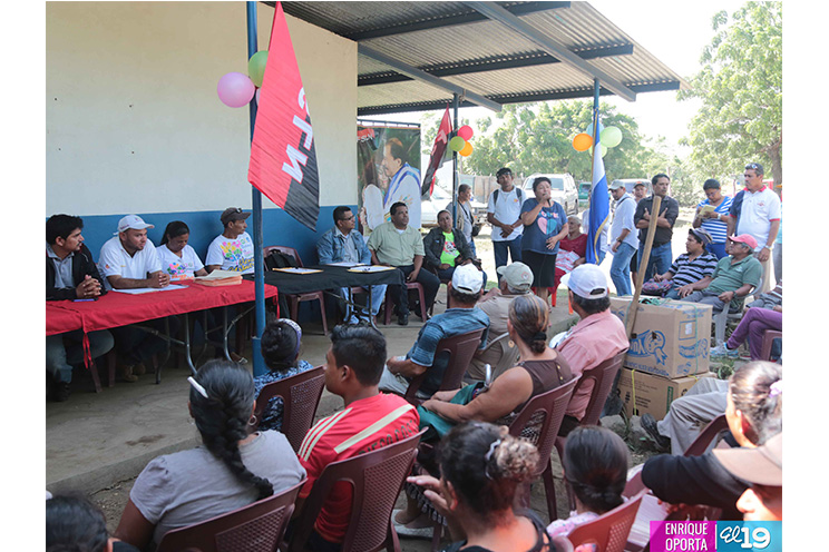 Bono Productivo Alimentario llega a familias de Mateare