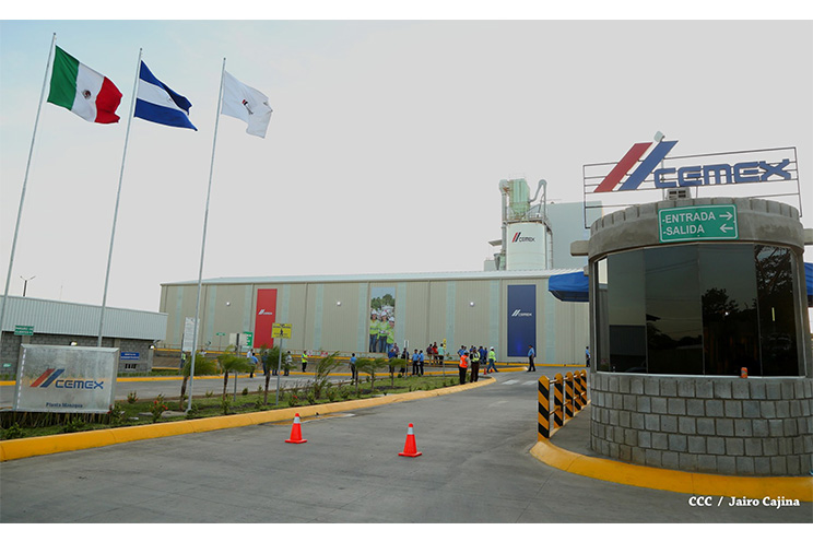 Presidente Daniel inaugura nueva planta de CEMEX en Nicaragua