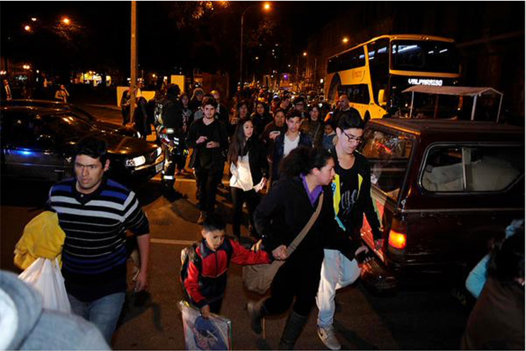 Terremoto magnitud 8.4 golpea Chile