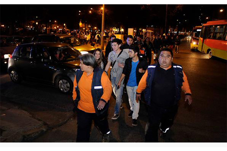 Terremoto magnitud 8.4 golpea Chile