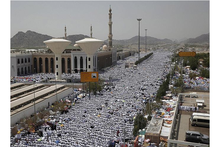 Más de 700 muertos por estampida humana en La Meca
