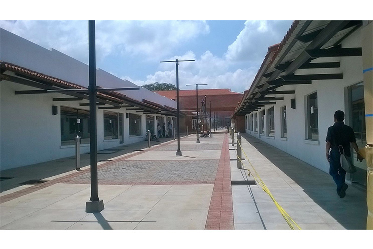 Multicentro Las Brisas con 80% de avance en su construcción