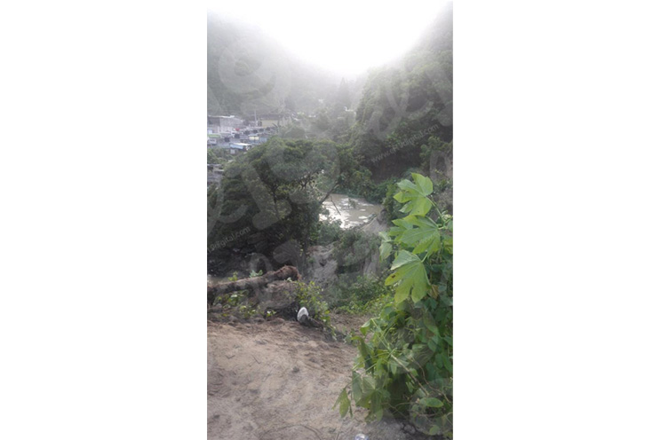 Deslizamiento deja al menos cinco muertos en el sureste de Guatemala