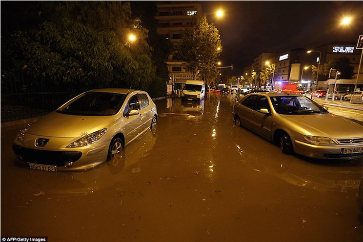 Al menos 16 muertos por inundaciones en Riviera Francesa (FOTOS, VIDEO)