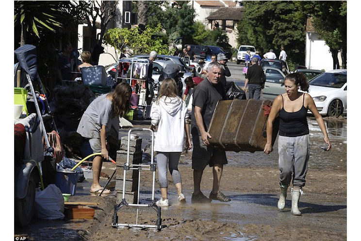 Al menos 16 muertos por inundaciones en Riviera Francesa (FOTOS, VIDEO)