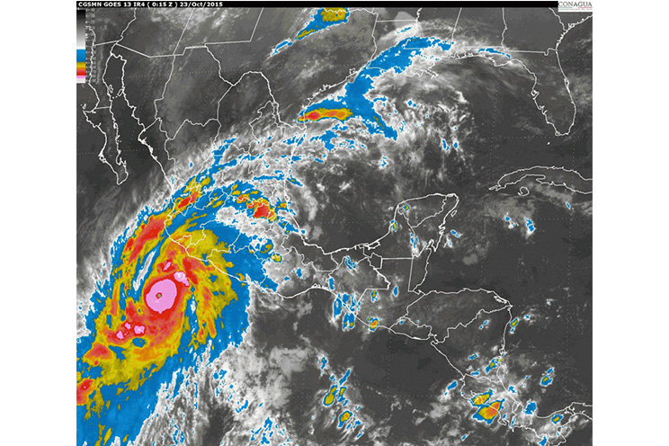 El huracán más grande de la historia amenaza con devastar México