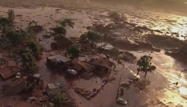 Al menos 17 muertos por la ruptura de una presa en Brasil