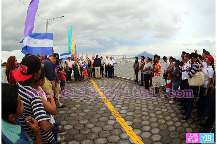 EPN inaugura obra de reconstrucción del Puerto San Jorge