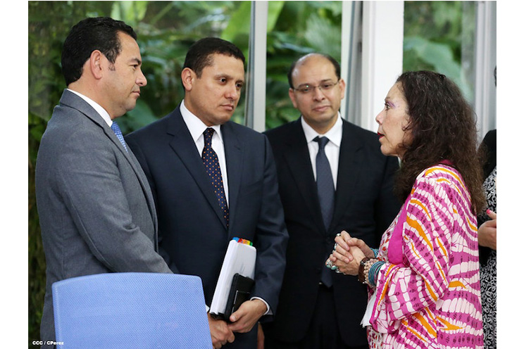 Daniel y Rosario se reúnen con presidente electo de Guatemala, Jimmy Morales