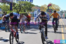 Mañanas deportivas en Avenida de Bolívar a Chávez