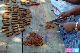 Dulceros granadinos preparados para las festividades marianas